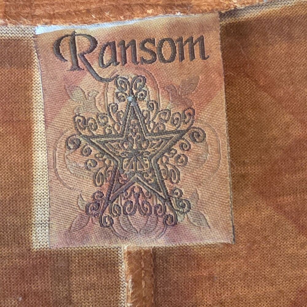 Ransom Geometric Rust and Tan Sheer V-Neck Blouse - Picture 3 of 12